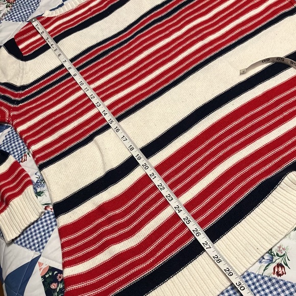 ⭐️ 5/$20 ⭐️ Avenue Sweater - Picture 4 of 5